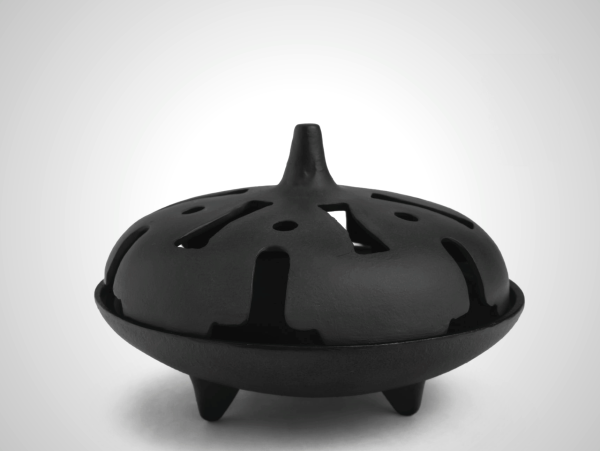 Nambu Tekki Cast Iron Tray - Dome Design by Tadahiro Baba