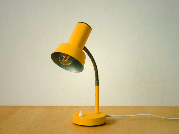 Vintage Yellow Gooseneck Table Lamp - Retro Desk Lighting